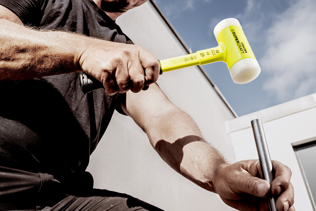 SUPERCRAFT-Schonhammer, mit bruchsicherem Stahlrohrstiel, gelb-fluoreszierend beschichtet und ergonomisch geformtem, rutschsicherem Griff | D=60 mm | 3377.160