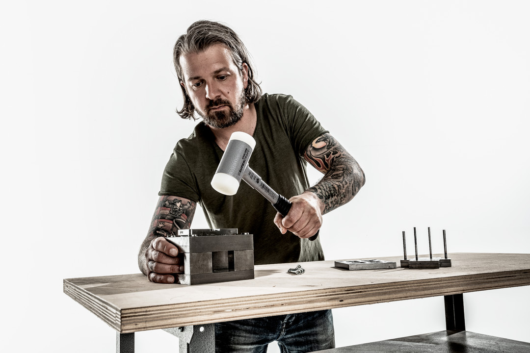 SUPERCRAFT-Schonhammer, mit bruchsicherem Stahlrohrstiel und ergonomisch geformtem, rutschsicherem Griff | D=70 mm | 3377.070