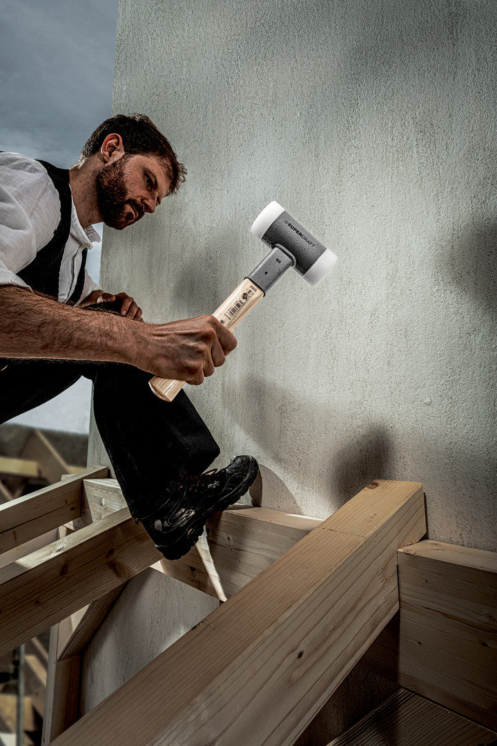 Młotek SUPERCRAFT z miękkim obuchem, z tłumiącym drgania, ergonomicznie ukształtowanym i lakierowanym trzonkiem hikorowym | D=80 mm | 3366.080